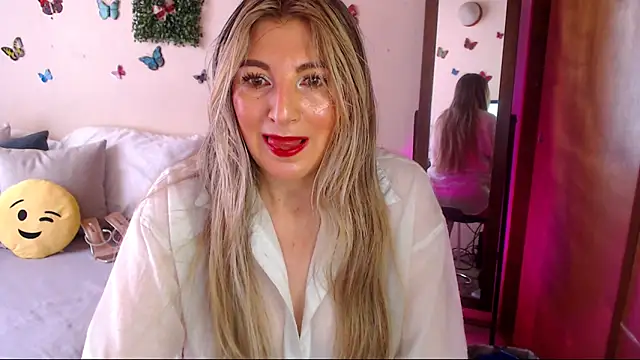 Jolie-Mature online show from May 9, 2026, 8:03 pm