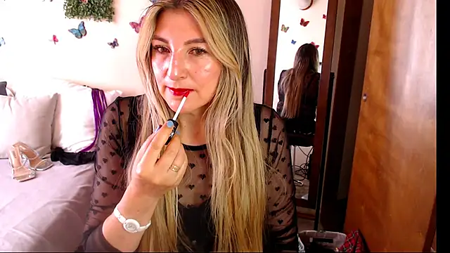 Jolie-Mature online show from June 2, 2026, 9:17 pm