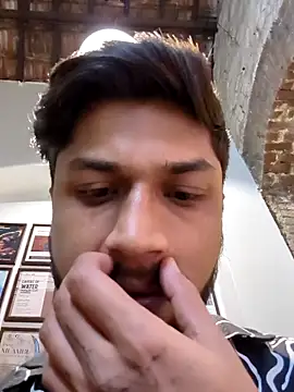  IRRESISTIBLE  online show from February 6, 2026, 11:02 am