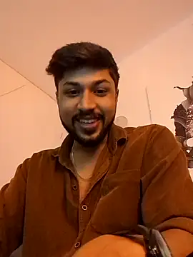 Snapshot of _IRRESISTIBLE_ chatting on May 17, 2026, 2:57 pm IRRESISTIBLE online show from May 17, 2026, 2:57 pm