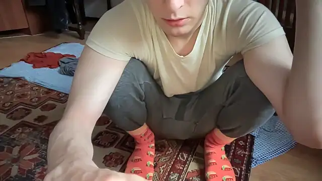 Lamonteik online show from March 12, 2025, 4:08 am