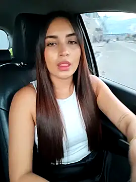 aisha es online show from February 11, 2026, 8:14 pm