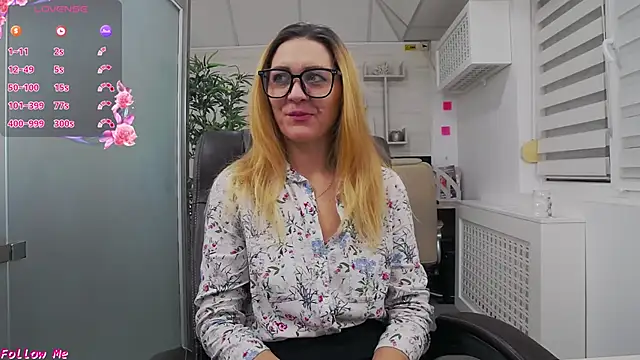 EllaMilf  online show from January 15, 2026, 3:05 pm