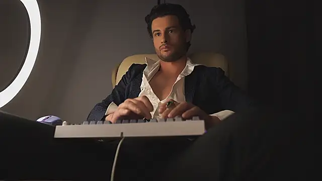 Keen   Luckystrike online show from March 3, 2025, 12:04 am