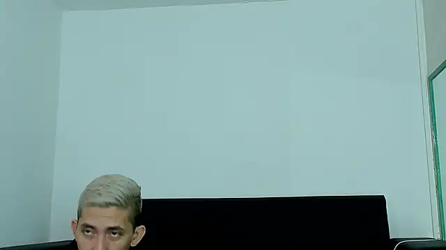 yeckodream online show from March 13, 2025, 10:26 am