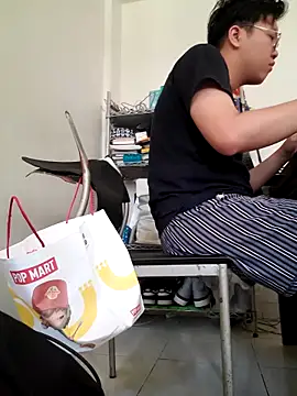 ksshp9502 online show from September 28, 2025, 3:01 am