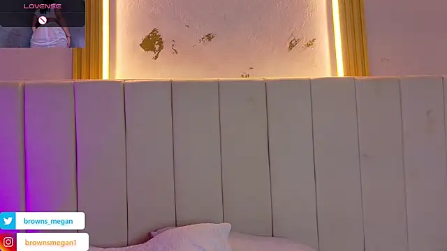 Megan browns1 online show from April 1, 2026, 1:41 pm