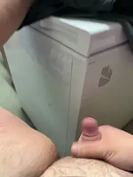 Snapshot of buri232 chatting on February 19, 2026, 9:27 am buri232 online show from February 19, 2026, 9:27 am