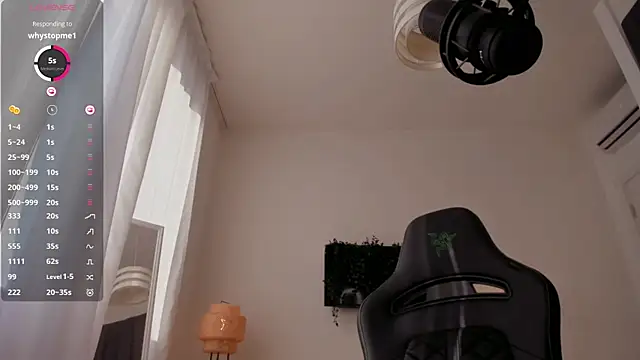 Snapshot of Lucy_Ember chatting on September 21, 2025, 5:42 am Lucy Ember online show from September 21, 2025, 5:42 am