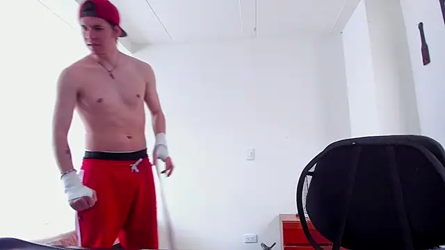 Headhunterdz online show from April 17, 2026, 8:01 pm