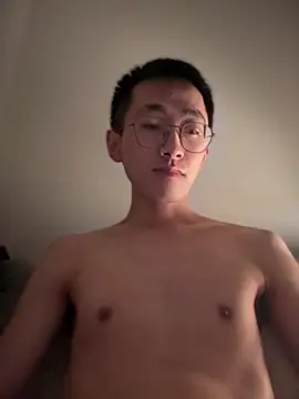 Snapshot of lewdAboyKawaii chatting on March 20, 2025, 5:25 pm lewdAboyKawaii online show from March 20, 2025, 5:25 pm