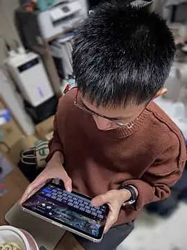 Snapshot of lewdAboyKawaii chatting on October 21, 2025, 11:22 am lewdAboyKawaii online show from October 21, 2025, 11:22 am