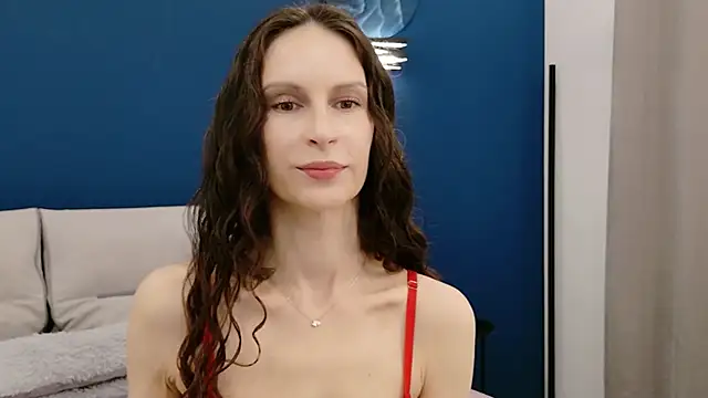 Mila Anders online show from May 18, 2026, 4:40 am