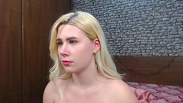 CuteBlondeMe online show from March 9, 2025, 8:52 pm