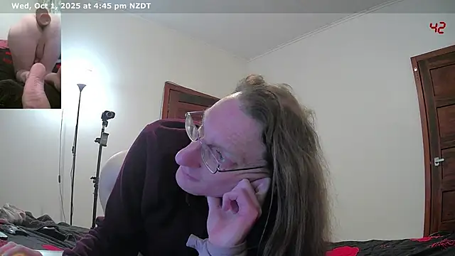 CDAdalyn online show from October 1, 2025, 3:45 am