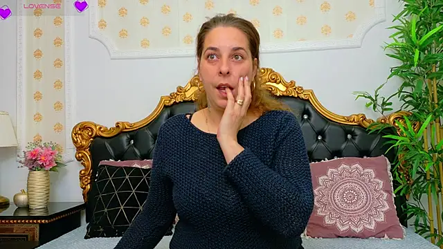 Snapshot of KarinaNoir chatting on April 25, 2026, 3:53 am KarinaNoir online show from April 25, 2026, 3:53 am