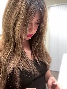 Snapshot of AriannaPena chatting on February 21, 2025, 4:29 am AriannaPena online show from February 21, 2025, 4:29 am