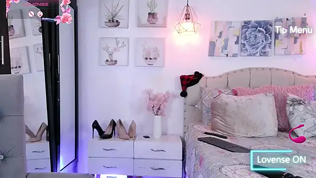 Dulce Morrys online show from December 27, 2024, 5:48 pm