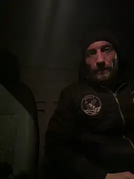 Snapshot of Toyboy471 chatting on January 8, 2025, 6:52 pm Toyboy471 online show from January 8, 2025, 6:52 pm