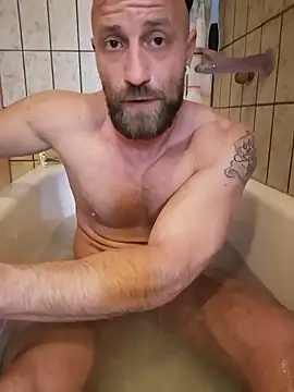 Snapshot of Toyboy471 chatting on March 16, 2025, 3:06 pm Toyboy471 online show from March 16, 2025, 3:06 pm