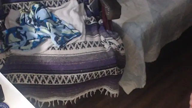 Snapshot of QueenDenizeAndTheCaptain chatting on September 28, 2025, 2:39 am QueenDenizeAndTheCaptain online show from September 28, 2025, 2:39 am