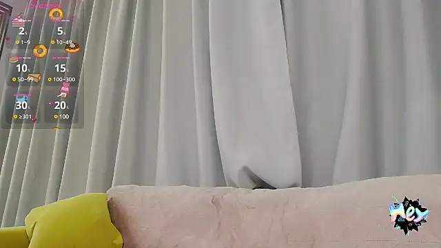 Snapshot of crystalmoon___ chatting on February 19, 2025, 10:42 pm crystalmoon    online show from February 19, 2025, 10:42 pm