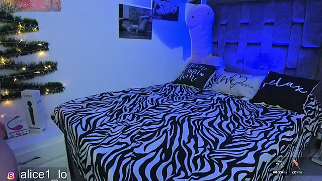 candy alicee online show from December 27, 2024, 10:55 am