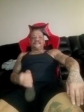 Snapshot of yellowwetfox chatting on February 5, 2026, 2:33 pm yellowwetfox online show from February 5, 2026, 2:33 pm