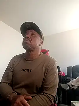 Snapshot of yellowwetfox chatting on March 29, 2026, 4:29 pm yellowwetfox online show from March 29, 2026, 4:29 pm