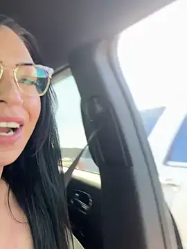 annablisss online show from February 25, 2025, 6:31 pm