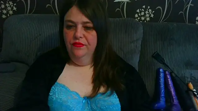 HouseWifeWhore Milf online show from March 25, 2026, 2:23 pm