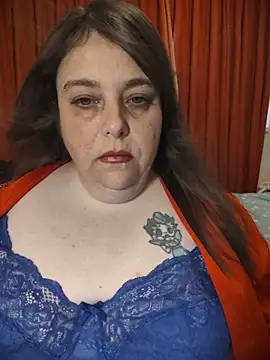 HouseWifeWhore Milf online show from July 3, 2026, 12:11 pm