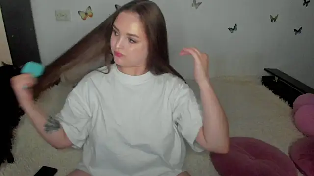 Snapshot of NataliEvans chatting on July 14, 2026, 9:42 pm NataliEvans online show from July 14, 2026, 9:42 pm