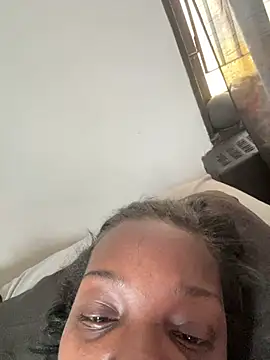 ChocolateBuns101 online show from December 25, 2024, 4:54 pm