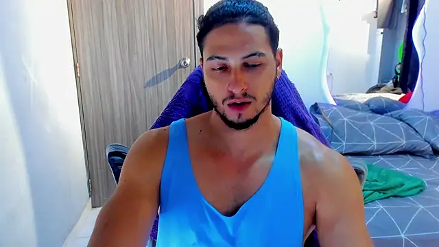 Snapshot of Kris_Khalifa69 chatting on May 1, 2026, 10:25 pm Kris Khalifa69 online show from May 1, 2026, 10:25 pm