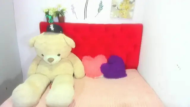 GiannaGoddes online show from January 13, 2025, 4:07 am