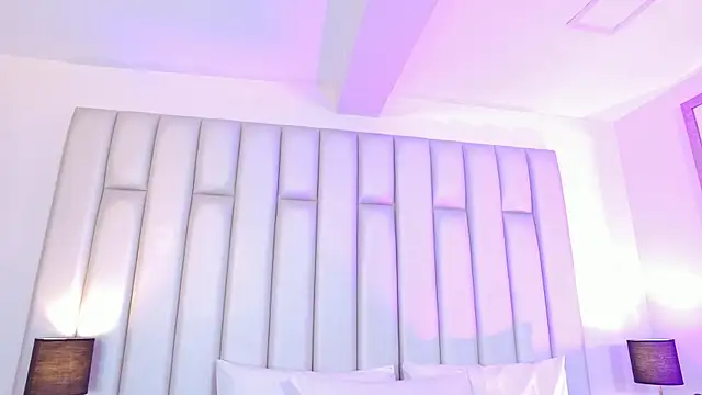 aandreaperez online show from April 17, 2026, 11:46 am