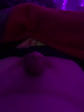 Snapshot of Hugetings chatting on January 12, 2026, 3:39 pm Hugetings online show from January 12, 2026, 3:39 pm