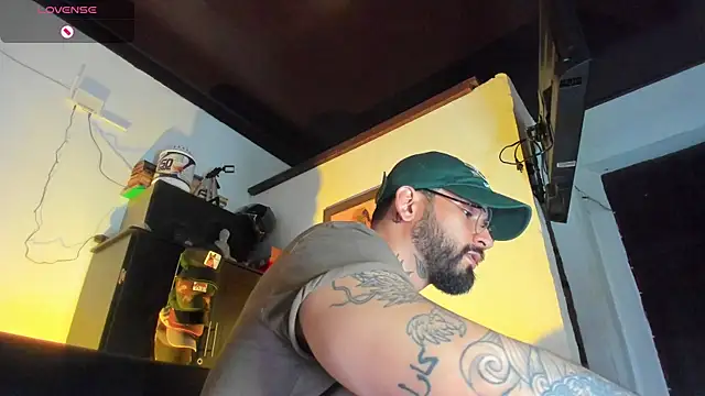 CamiloGray  online show from September 26, 2025, 2:10 pm