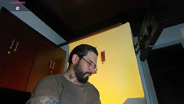 CamiloGray  online show from January 12, 2026, 2:44 pm