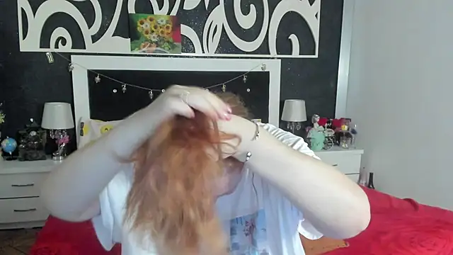 Snapshot of SinFulTitsDD chatting on March 11, 2025, 6:52 pm SinFulTitsDD online show from March 11, 2025, 6:52 pm