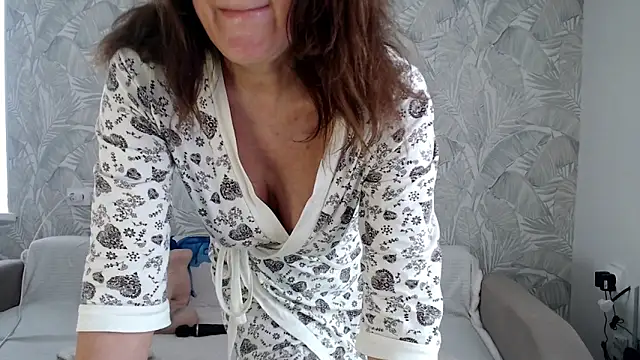 Snapshot of increible_della chatting on September 26, 2025, 9:57 am increible della online show from September 26, 2025, 9:57 am