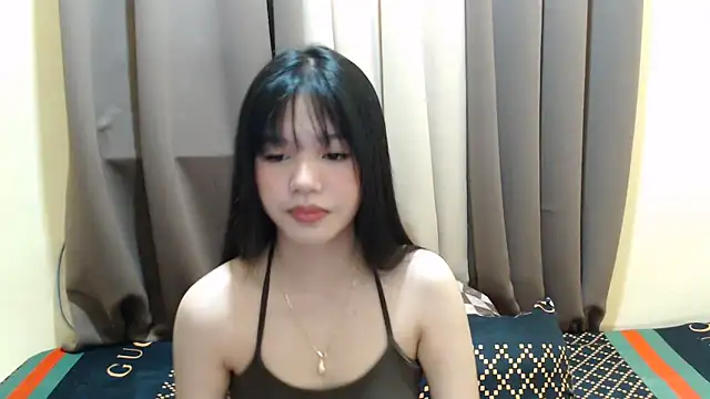 Snapshot of x_brittany_x chatting on May 7, 2026, 1:33 am x brittany x online show from May 7, 2026, 1:33 am