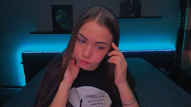 AlexaBarkley online show from December 30, 2024, 3:14 am