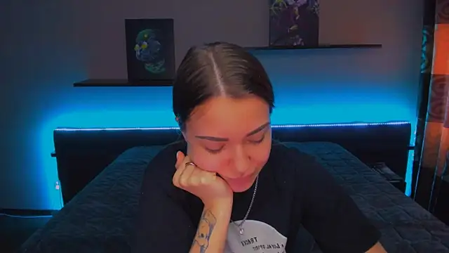 AlexaBarkley online show from March 4, 2025, 6:26 am