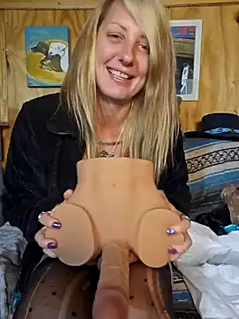 SheIsSomething online show from January 29, 2025, 2:30 am