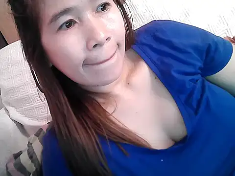 Snapshot of Alexiadreamer chatting on June 17, 2026, 12:02 am Alexiadreamer online show from June 17, 2026, 12:02 am