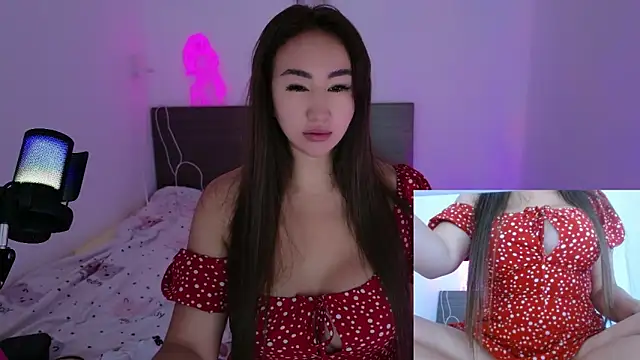 Snapshot of AsianQueens chatting on March 12, 2026, 1:56 am AsianQueens online show from March 12, 2026, 1:56 am