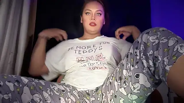 Snapshot of _MissKhimberlyXxx_ chatting on February 5, 2026, 10:47 pm MissKhimberlyXxx online show from February 5, 2026, 10:47 pm