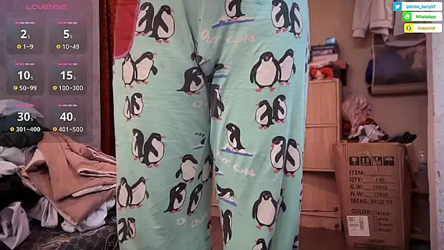 Snapshot of _MissKhimberlyXxx_ chatting on February 25, 2026, 7:34 pm MissKhimberlyXxx online show from February 25, 2026, 7:34 pm